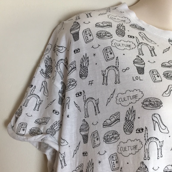 💖Fun print white & black short sleeve t-shirt - Picture 2 of 6